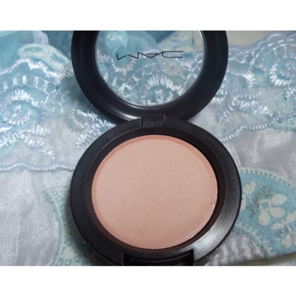 MAC Cream Base Eyeshadow - Hush - Image 2
