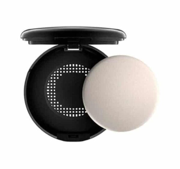 MAC Studio Fix Powder Plus Foundation - C4 - Image 3