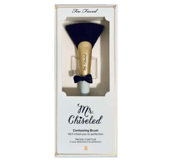Too Faced Mr. Chiseled Contouring Face Brush - Image 2
