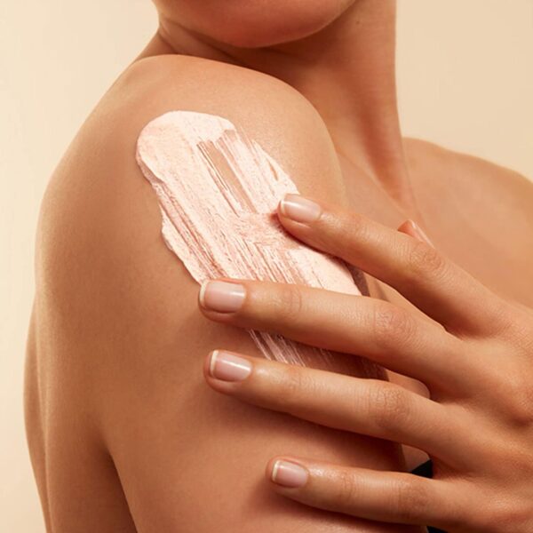 Clarins Exfoliating Body Scrub for Smooth Skin - Bamboo Powders - Image 4