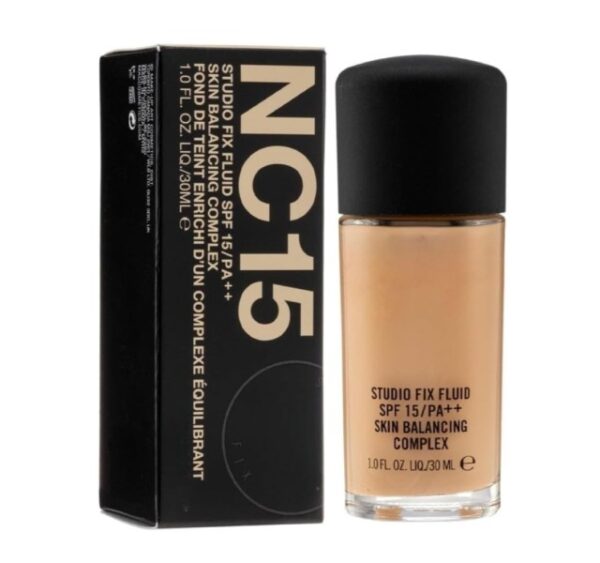 MAC Studio Fix Fluid SPF 15 Foundation - NC15 - Image 3