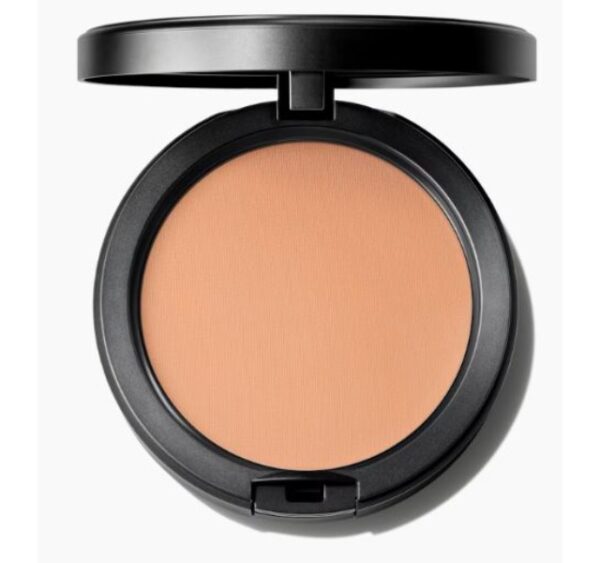 MAC Studio Fix Fluid SPF 15 Foundation - NC30